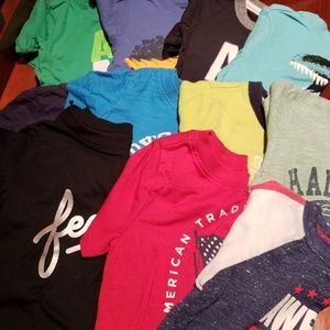 Toddler boys T-shirt lot 18 months